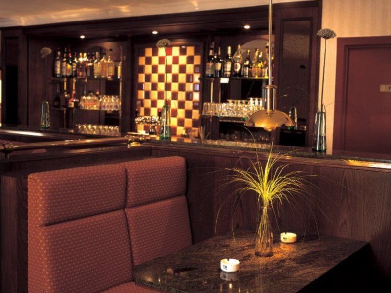 Nh Gent Sint Pieters Hotel Екстериор снимка